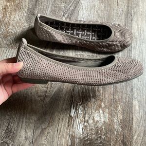 Vionic spark willow studded ballet flats